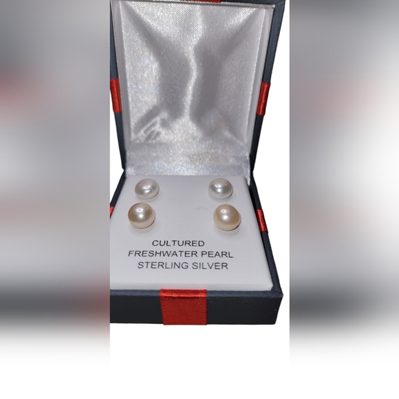 Pearl Stud Earrings - Picture 3 of 12